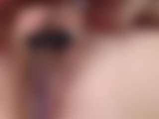 Live cam show with LiindaEvans - Bedroom on Cam Slut