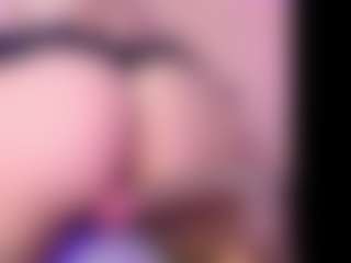 LiindaEvans's Live Sex Cam Show