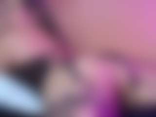 Live cam show with LiindaEvans - Big Tits on Camiplay Live