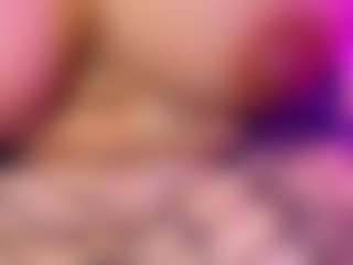 LiindaEvans's Live Sex Cam Show