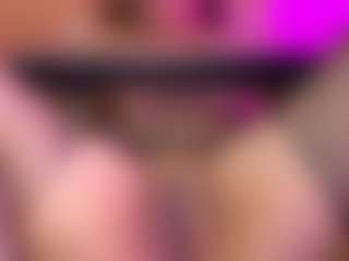 LiindaEvans's Live Sex Cam Show