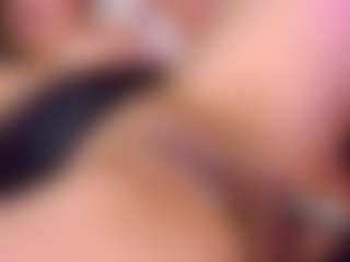 Live cam show with LiindaEvans - Squirt Big Tits on CamClone