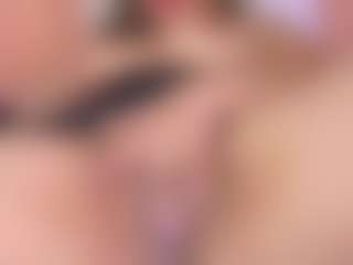 LiindaEvans's Live Sex Cam Show