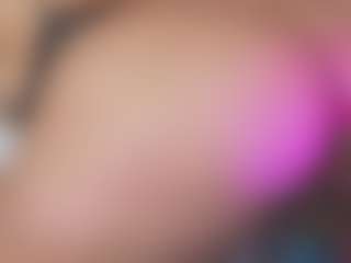 Live cam show with LiindaEvans - Squirt Latina on Camsoda | colombia