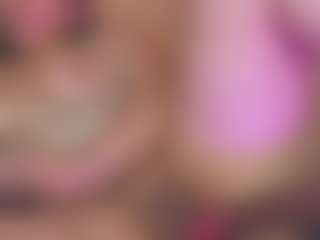 Live cam show with LiindaEvans - Amateur on Camsoda
