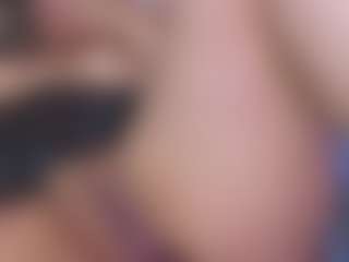 LiindaEvans's Live Sex Cam Show