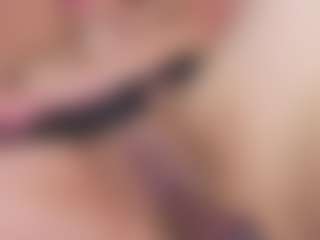LiindaEvans's Live Sex Cam Show