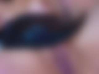 LiindaEvans's Live Sex Cam Show