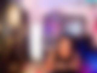Live cam show with Real Goddess Dream - Flashing on SpunkLive