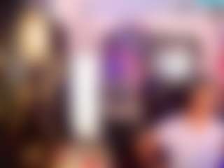 Live cam show with Real Goddess Dream - Ebony HD on Latina Girls