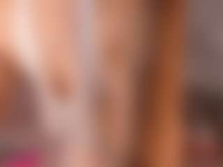 Live cam show with Makenziie - Thick on CamClone