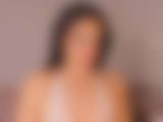 Live cam show with Makenziie - Brown Hair on Taboo Cams XXX