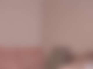 Live cam show with Makenziie - Brown Hair on Camiplay Live