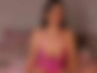 Live cam show with Makenziie - Brown Hair on CamClone
