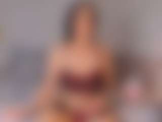 Live cam show with Makenziie - Tease on xheatlive.com