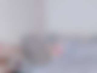 Live cam show with Makenziie - Squirt on studioflirtlive.com