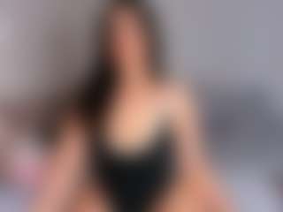 Live cam show with Makenziie - White on Camsoda | colombia