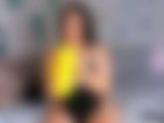 Live cam show with Makenziie - Squirt Big Tits on Camsoda