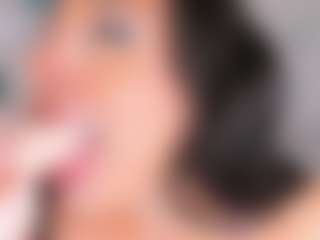 Live cam show with Makenziie - Strip Brown Hair on Soda Cam