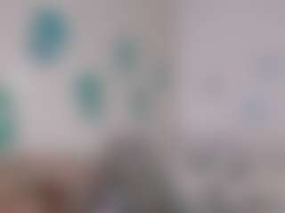 Live cam show with Makenziie - Brown Eyes on Camsoda