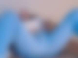 Live cam show with rosalielust - Fingerass on Chatstar