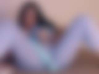 rosalielust's Live Sex Cam Show