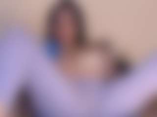 Live cam show with rosalielust - Fingers on live18s.com