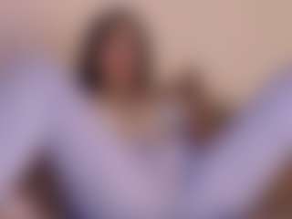 Live cam show with rosalielust - Lovense on live18s.com