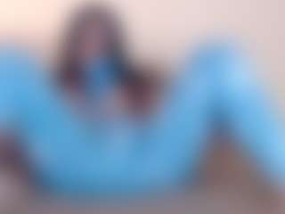 rosalielust's Live Sex Cam Show