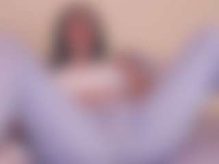 rosalielust's Live Sex Cam Show