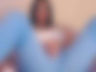 rosalielust's Live Sex Cam Show