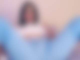 rosalielust's Live Sex Cam Show