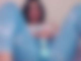 rosalielust's Live Sex Cam Show