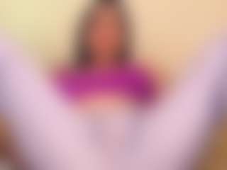 Live cam show with rosalielust - Fetish on AdultVida.com