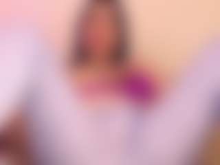 rosalielust's Live Sex Cam Show