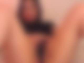 rosalielust's Live Sex Cam Show