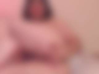 rosalielust's Live Sex Cam Show