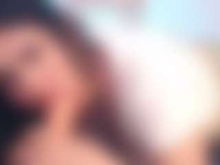 Live cam show with rosalielust - Shaved Pussy on CamClone