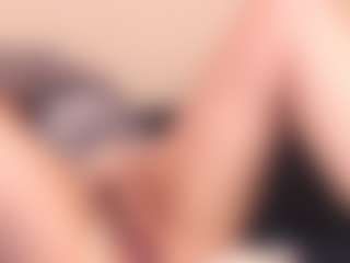 rosalielust's Live Sex Cam Show