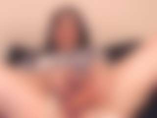 rosalielust's Live Sex Cam Show