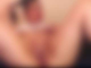 rosalielust's Live Sex Cam Show