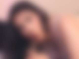 rosalielust's Live Sex Cam Show