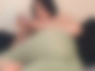 rosalielust's Live Sex Cam Show