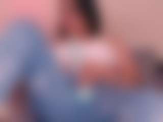 rosalielust's Live Sex Cam Show