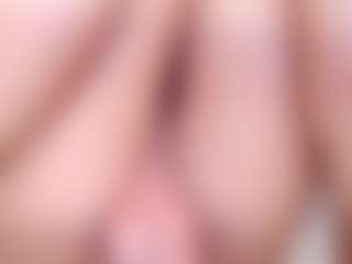 sweetykitty's Live Sex Cam Show