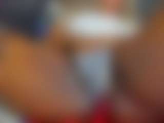 Live cam show with E L I E T T E - Brown Hair on Dare Cams