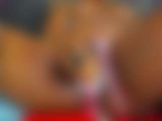 Live cam show with E L I E T T E - Big Ass on studioflirtlive.com