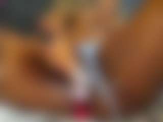 E L I E T T E's Live Sex Cam Show