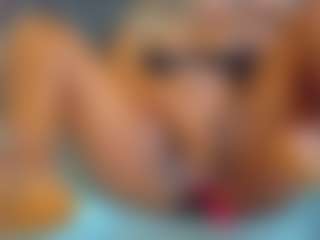 Live cam show with E L I E T T E - Ebony on Camsoda | colombia