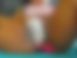 Live cam show with E L I E T T E - Ebony on AdultVida.com | colombia